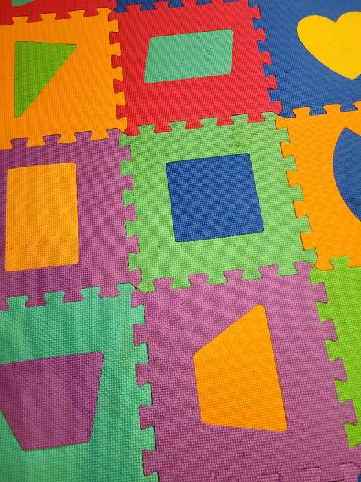 Tapete de atividades puzzle formas para bebé ou criança