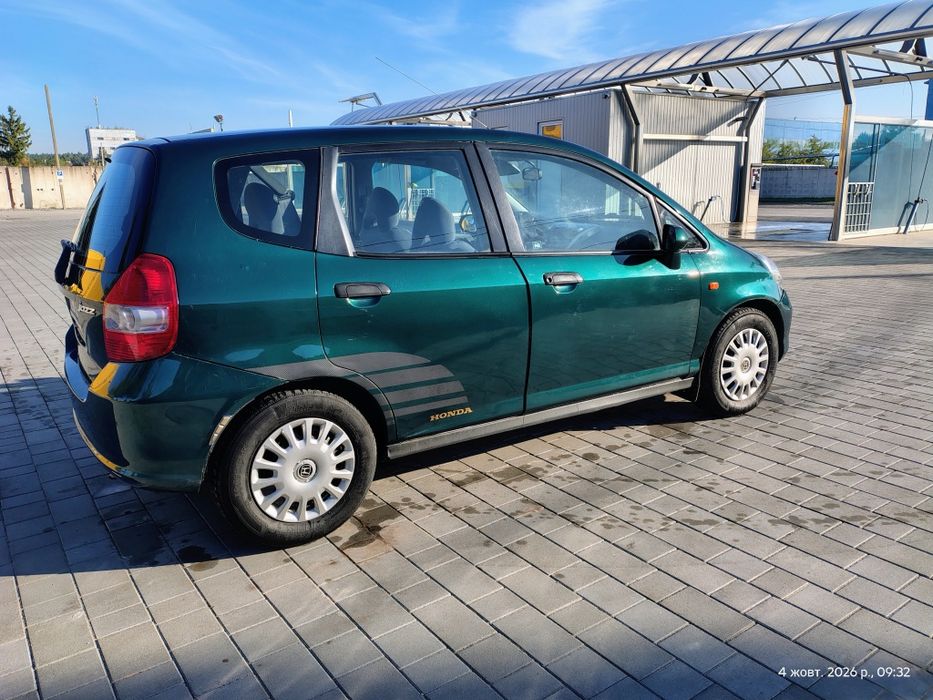 Honda jazz 2002 рік 1.3 механіка
