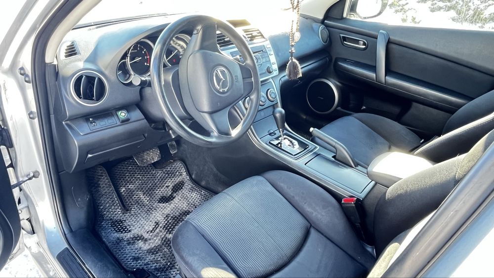 Продам власну MAZDA 6
