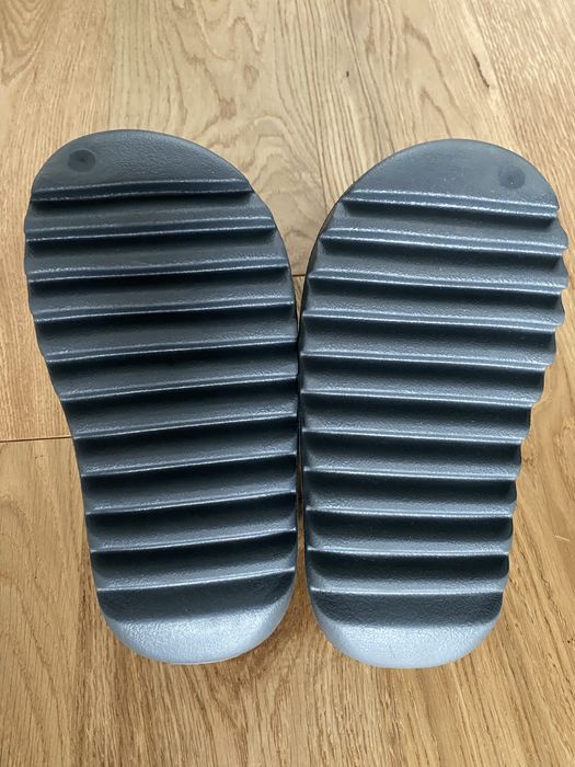 Nowe yezzy slide