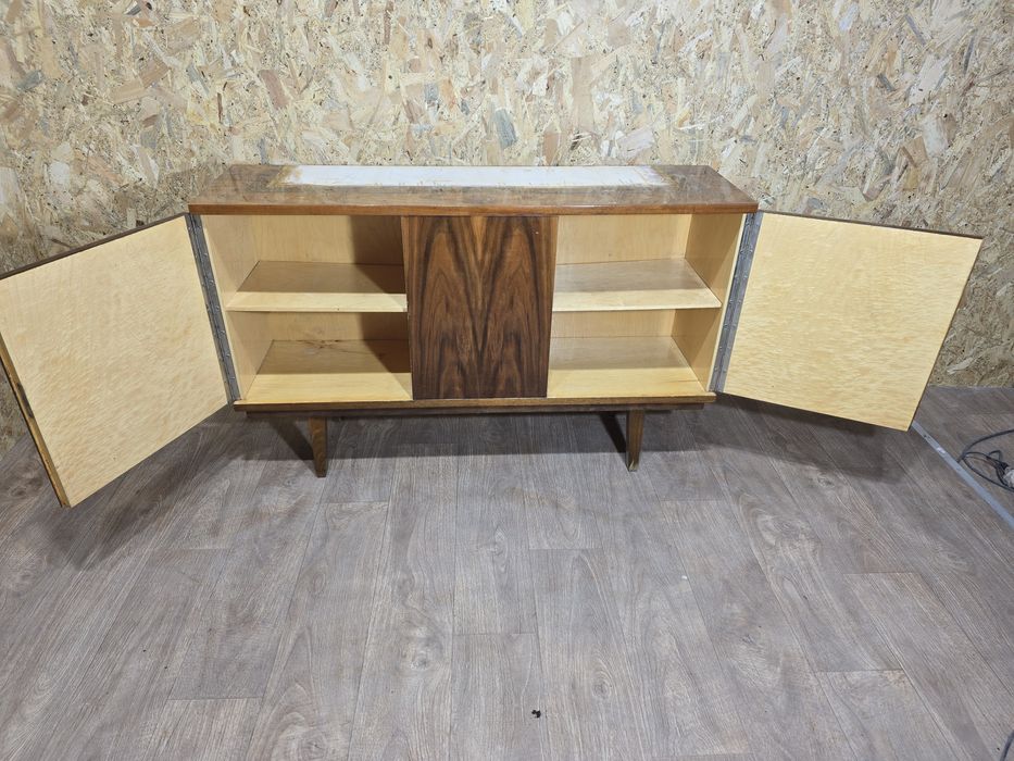 Komoda prl transport