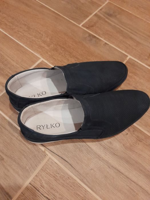 Шкіране в взуття виробник польща