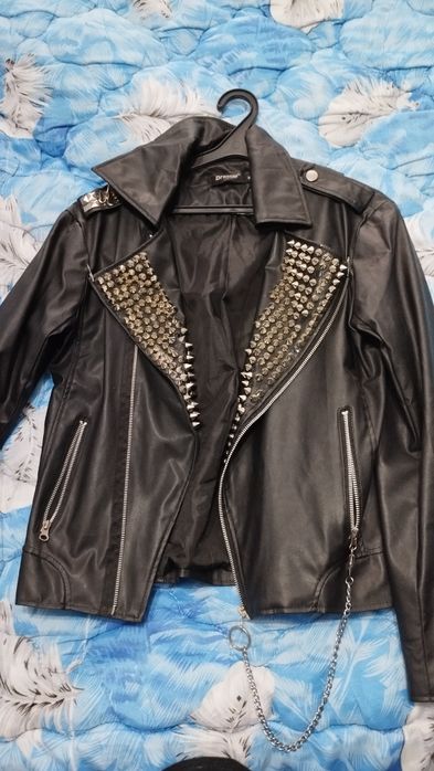 Кожаная косуха, рок, панк, с шипами