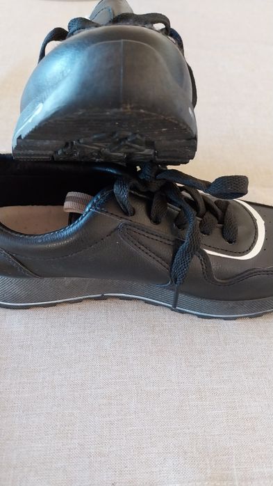 Buty uniwersalne