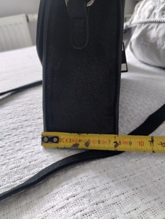 Torebka listonoszka czarna