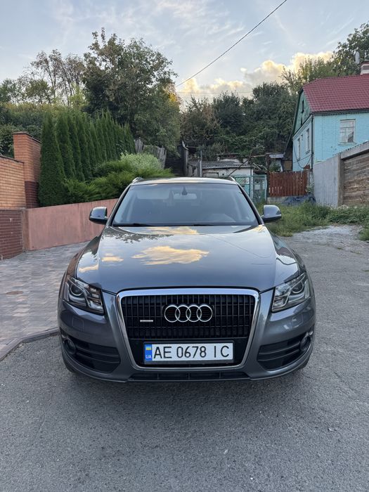 Audi Q5 2012 2л дизель Quattro