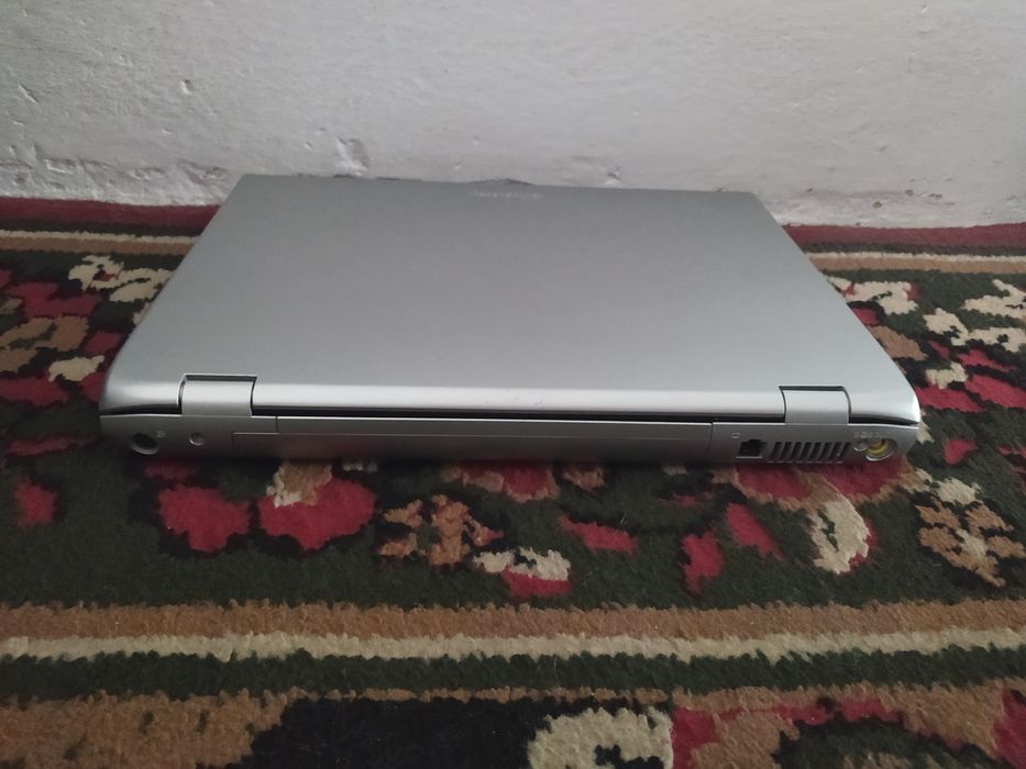 Laptop Lenovo 3000 N100