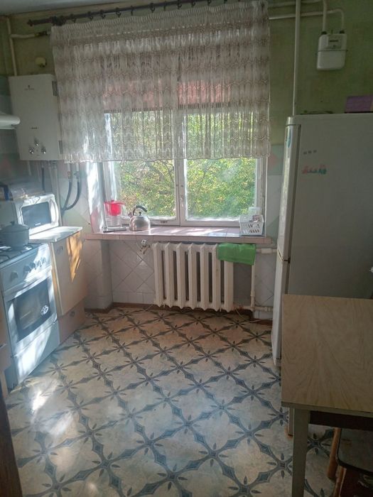 Продам 2-х кімнатну квартиру ЦЕНТР