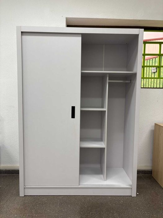 Roupeiro branco Novo Levamos a sua casa Envio gratis
