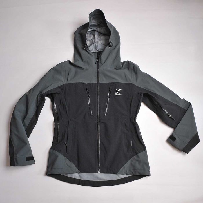 Жіноча куртка мембрана Revolution Race RvRc Silence Pro Shell 2.0 - S