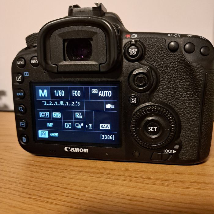 Aparat Canon EOS 7D mk2