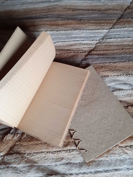 2 Cadernos artesanais antigos 5€ os 2