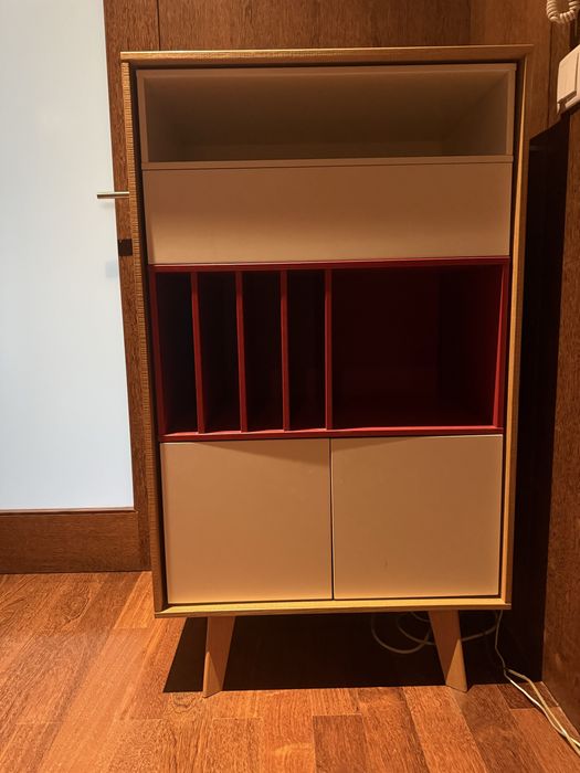 Móvel apoio, da Treku