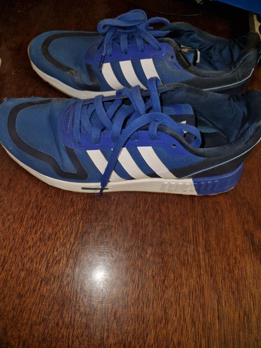 Кросівки adidas р44