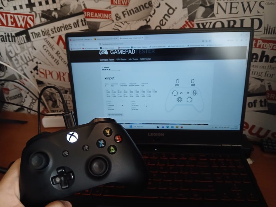 Xbox One 1708 pad + gra Zoo Tycoon
