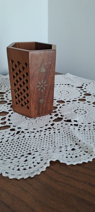 Copo porta lapis em madeira