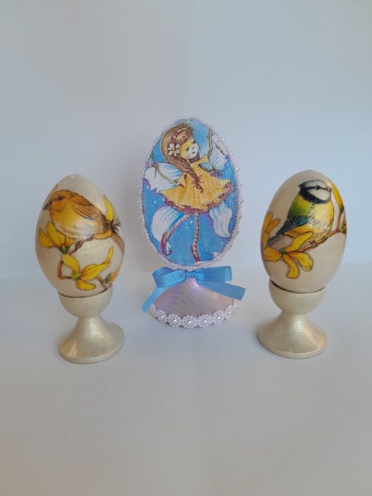 Писанка в техніці декупаж