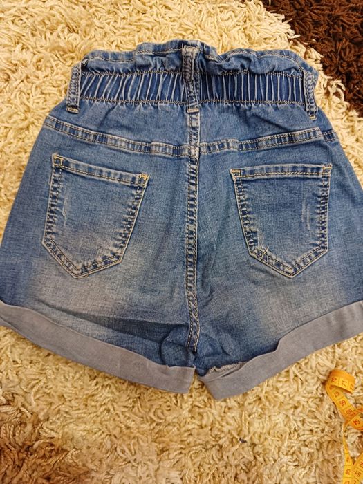Джинсові шорти на 5-6 років