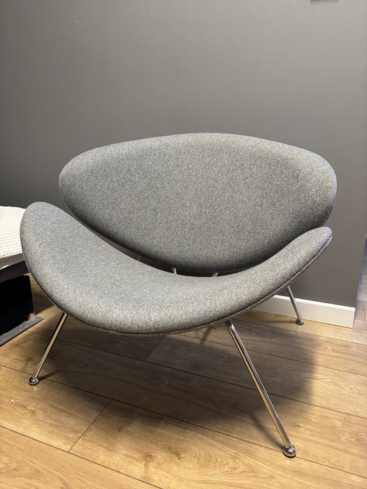 Wygodne noworzesne krzesło