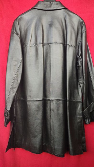 Шкіряна шкіра кожа куртка від Madeleine оригінал не Prada