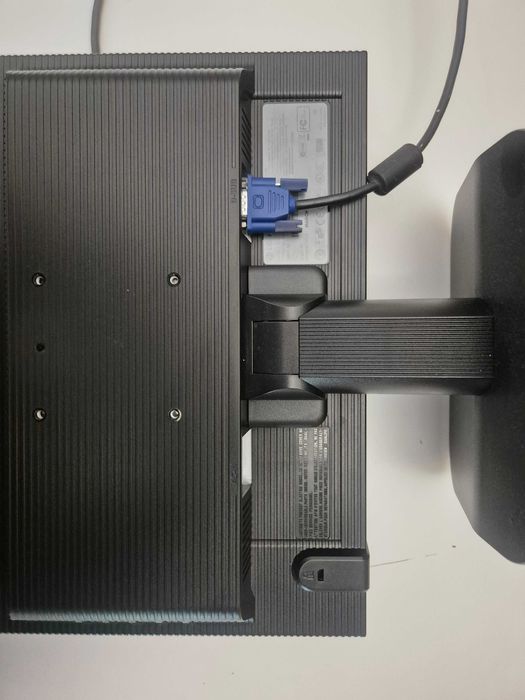 Monitor asus lg l1752s