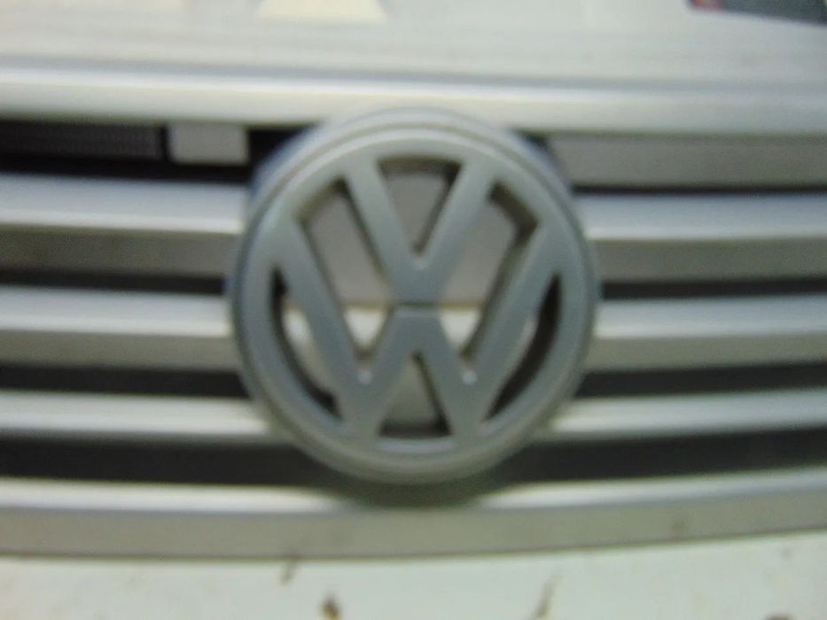 VW Sharan grelha frontal " usado em bom estado
