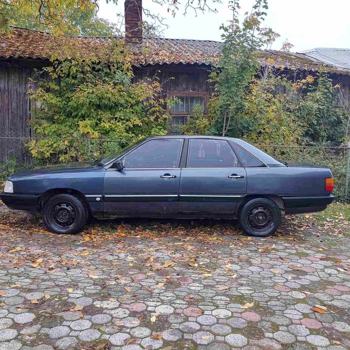 AUDI 100 c 3 продам цілу або по запчастинам