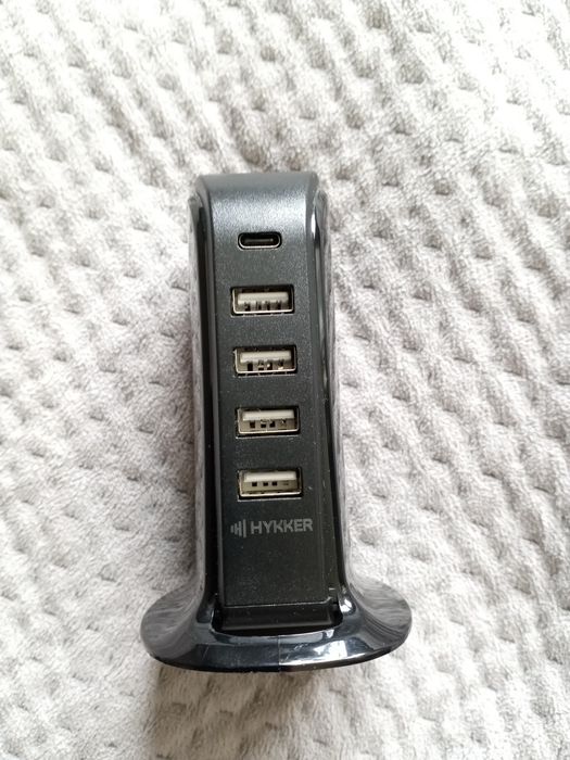 Ładowarka USB i USB C do telefonu 5 gniazd