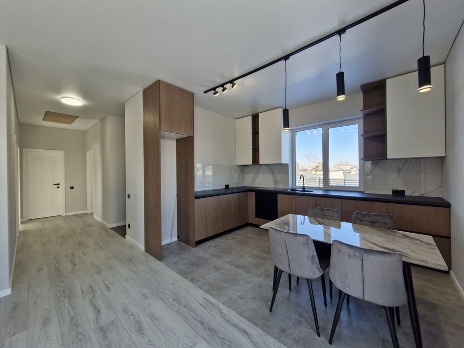 Продаж сучасного будинку з ремонтом!