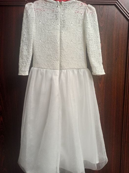 Сукня святкова з прокатного атласу