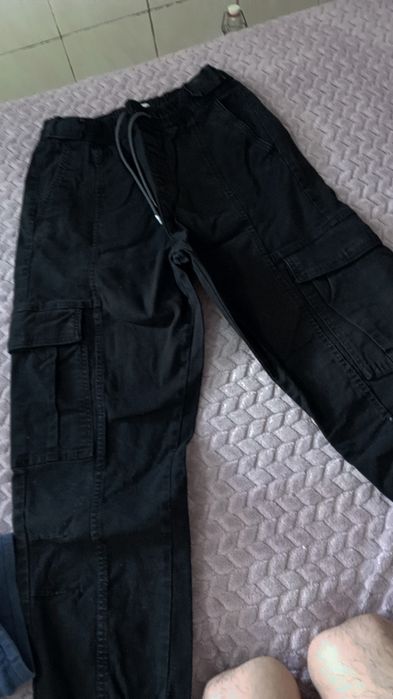 Calça cargo da Bershka