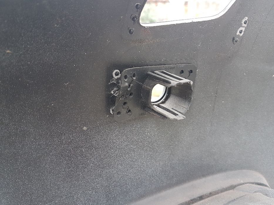 Zderzak przedni VW Golf 6 VI 4xPDC delikatnie uszkodzony