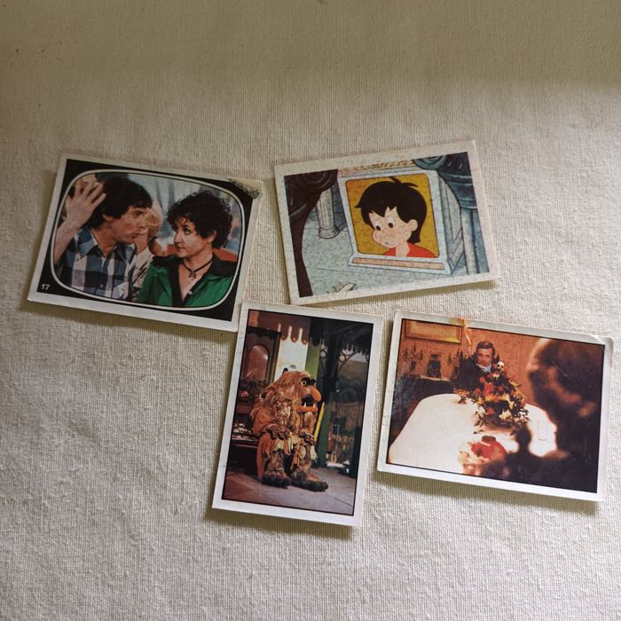 Cromos e autocolantes antigos ver fotos preço meramente ilustrativo