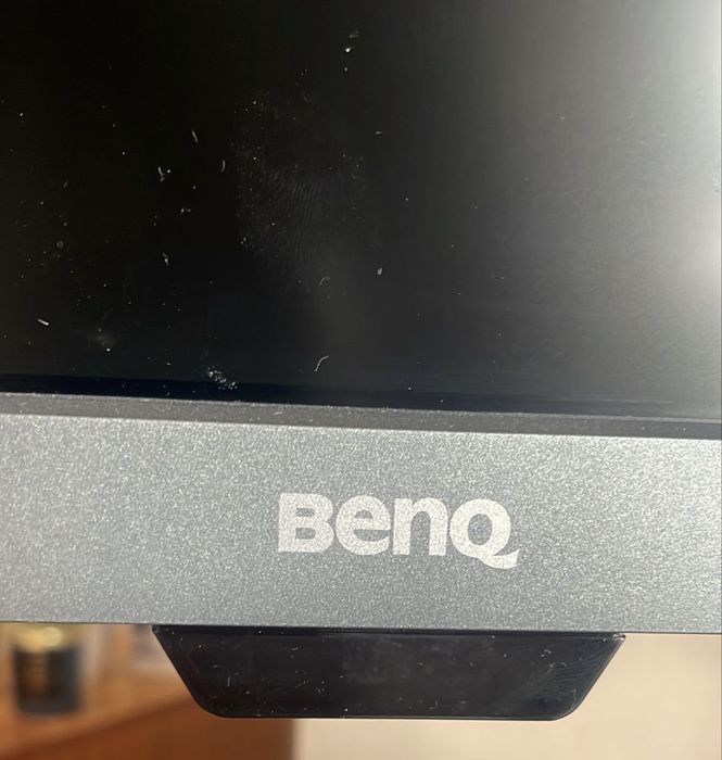 Monitor semi novo benq 4k 28 polegadas