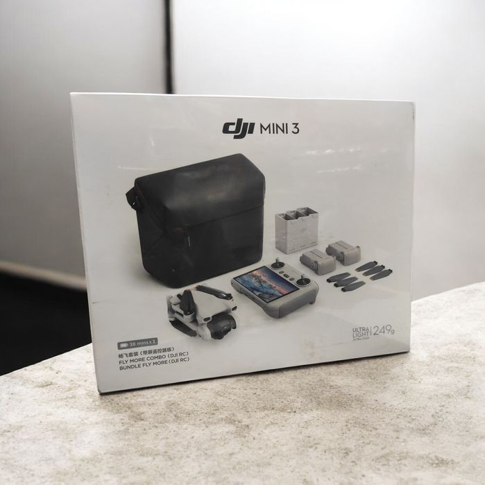 Na Lewara Dron DJI Mini 3 Fly More Combo 249g