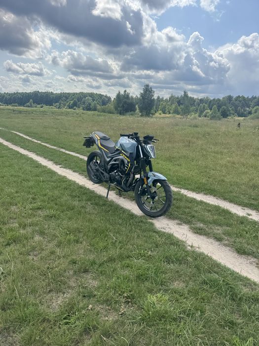 Мустанг ст 200 ..