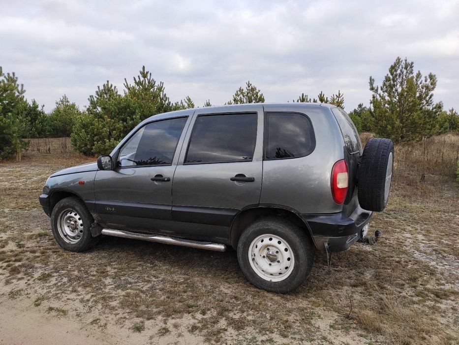 Нива шевроле 2006 року