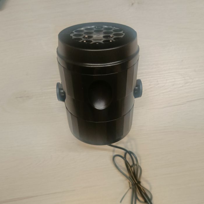 Nowy projektor śnieżynek na USB