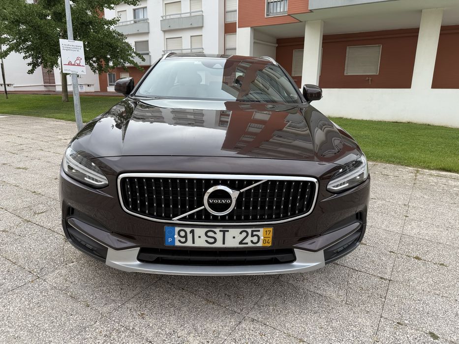 Volvo V90 Cross Country 2.0 D4 Plus AWD Geartronic
