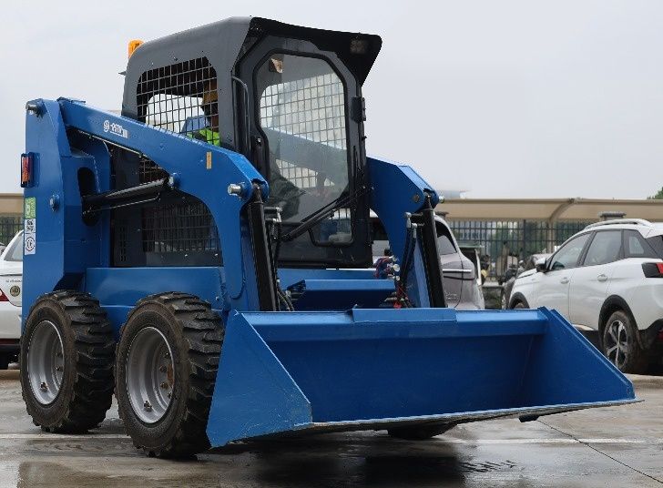 Mini Carregadora Rippa RS10 - Nova