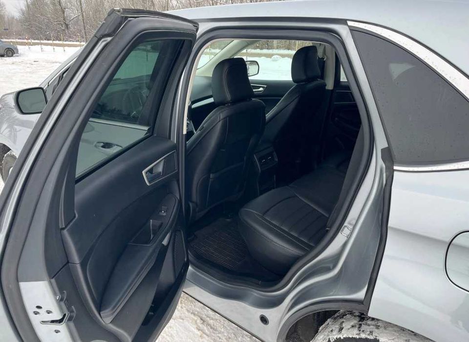 Ford Edge 2022 року