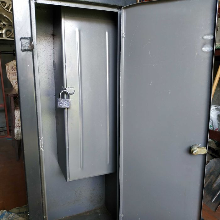 Сейф оружейный 3300 грн.