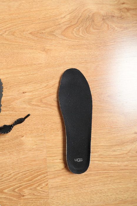 Skórzane sneakersy UGG Astromel 41