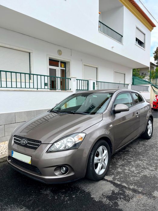 Kia Pro_Cee'd Coupé – Apenas 151.000km