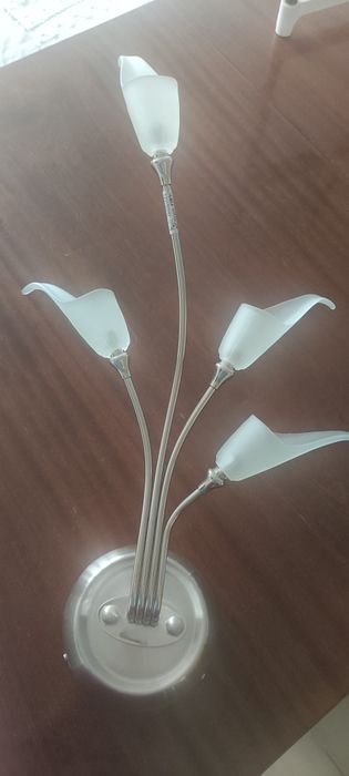 Бра. Работает от светодиодных лампочек.