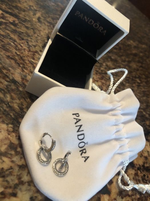 Brincos pandora com duas argolas