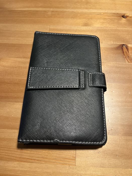 Etui z klawiaturą na tablet