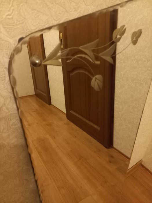 Дзеркало настінне 98*45 см. Троєщина