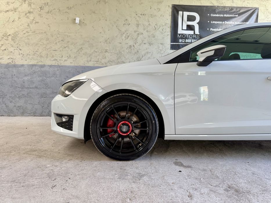 Seat Leon FR 2.0 TDI 184cv DSG - Desde 249€ Mês