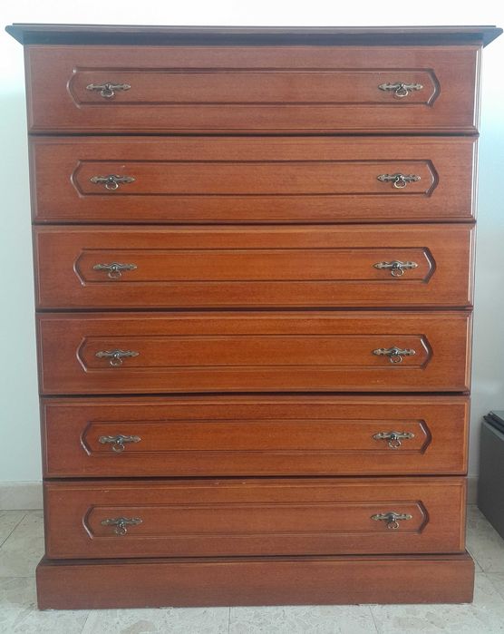 Comoda - Bom Estado - Oportunidade